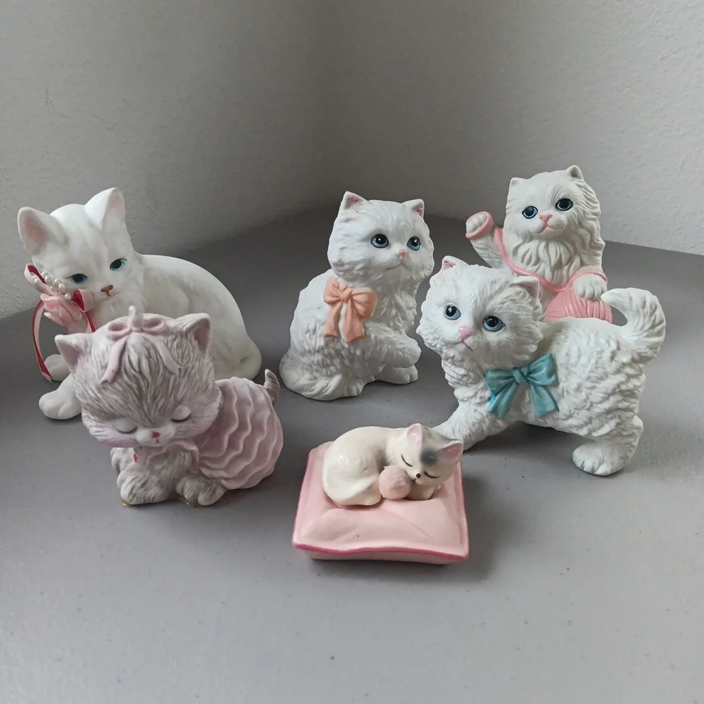 6 White Porcelain Ceramic Kitty Cat with Heart & Flower Neck Bow Vintage MCM